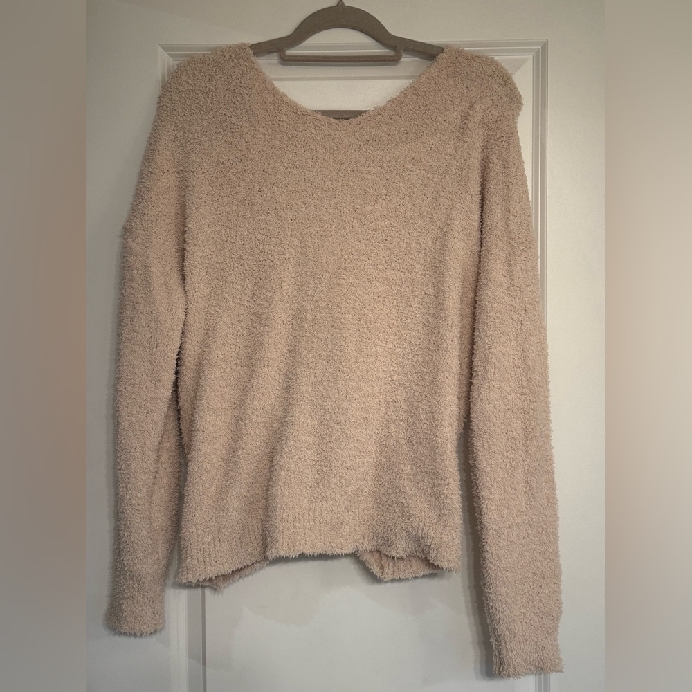 Cozy Cream Boutique Sweater with twist back, size large